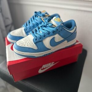 Nike Dunk Low in University Blue and White
